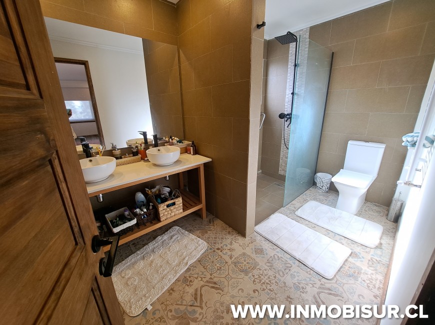 Venta en Puerto Montt | Espectacular casa en Condominio Lagunitas