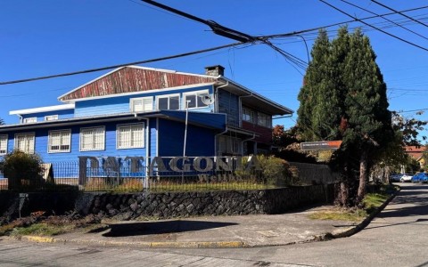 Arriendo en Puerto Montt | Amplia casa para oficina en excelente ubicación en 251 | Amplia casa para oficina en excelente ubicación