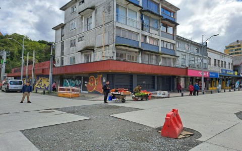 Arriendo en Puerto Montt | Amplio local comercial en Calle Varas en 251 | Amplio local comercial en Calle Varas