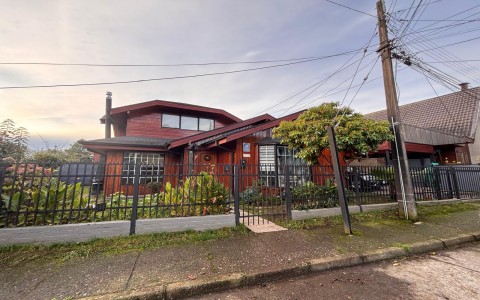 Arriendo en Puerto Montt | Hermosa casa para oficinas en 251 | Hermosa casa para oficinas